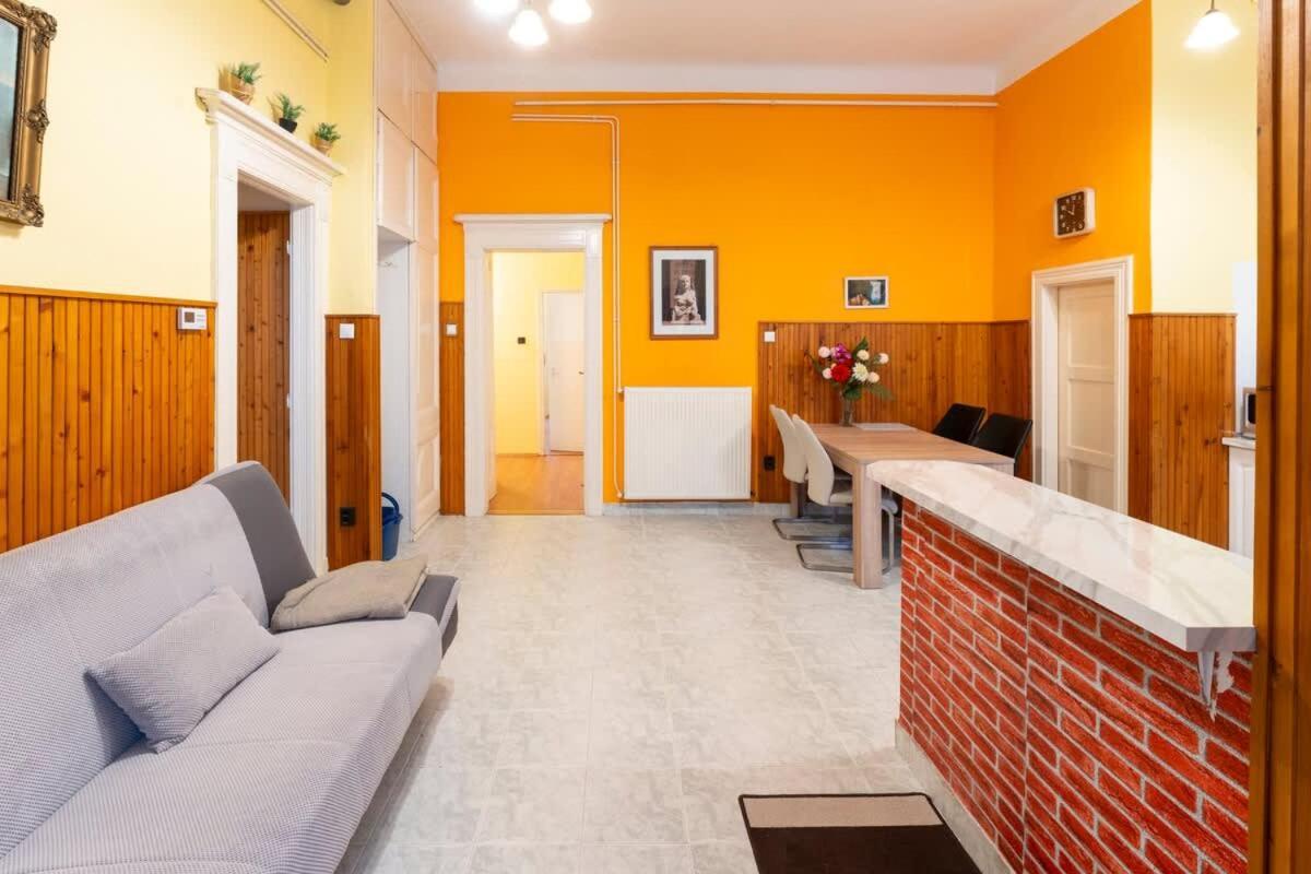 Cozy Bajcsy 31 Apartment Budapest